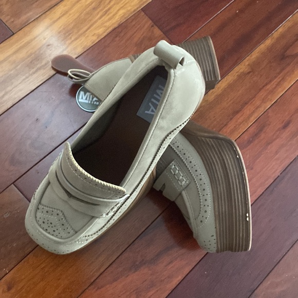 MIA Women’s Yisel PLATFORM Loafer Platform PUMP 
Size 8.5 - Picture 4 of 5